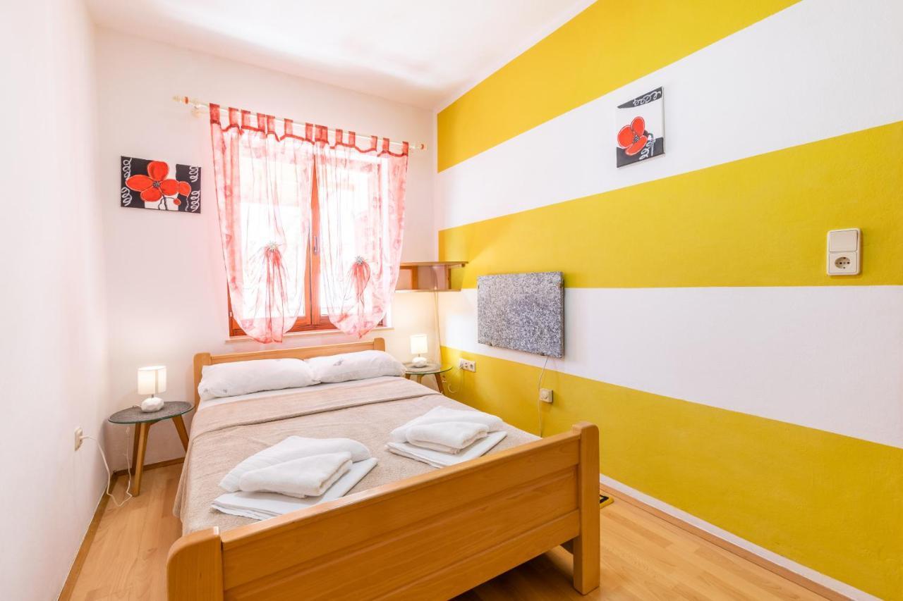 Apartman Lana Baška Buitenkant foto
