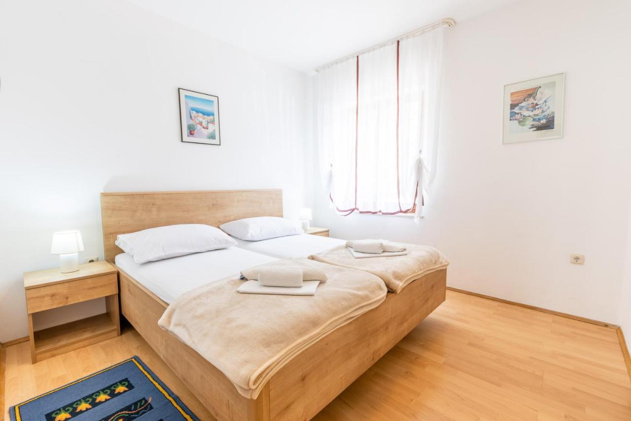 Apartman Lana Baška Buitenkant foto