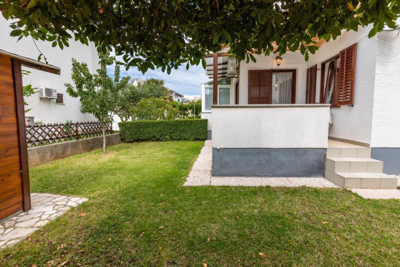 Apartman Lana Baška Buitenkant foto